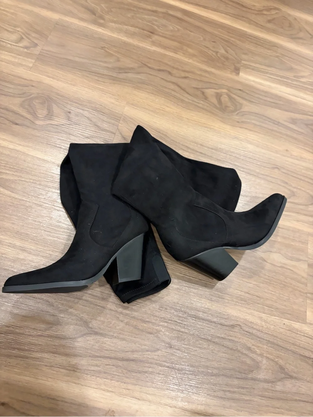 Marc Fisher classic black